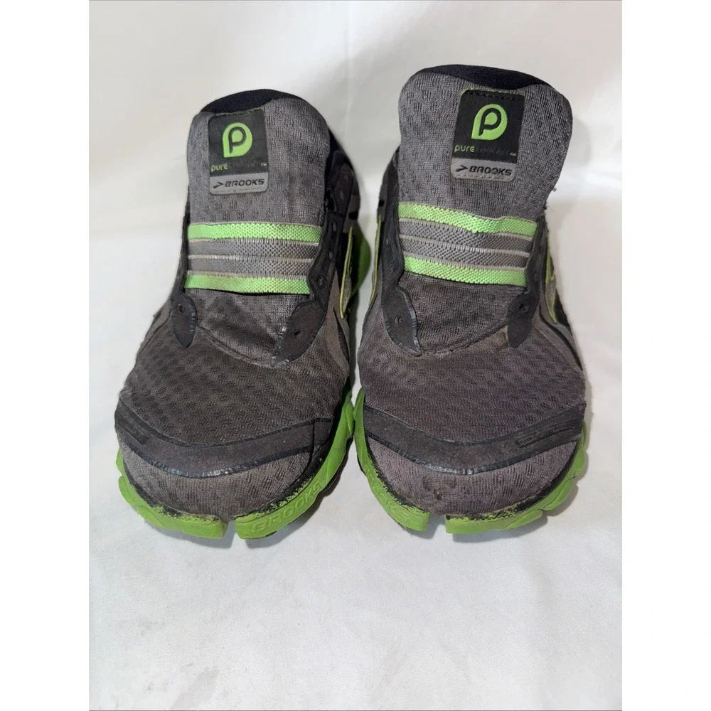 Brooks Pure Cadence Gray‎ Green Athletic Shoes Sneakers 1101101D085 Size 8